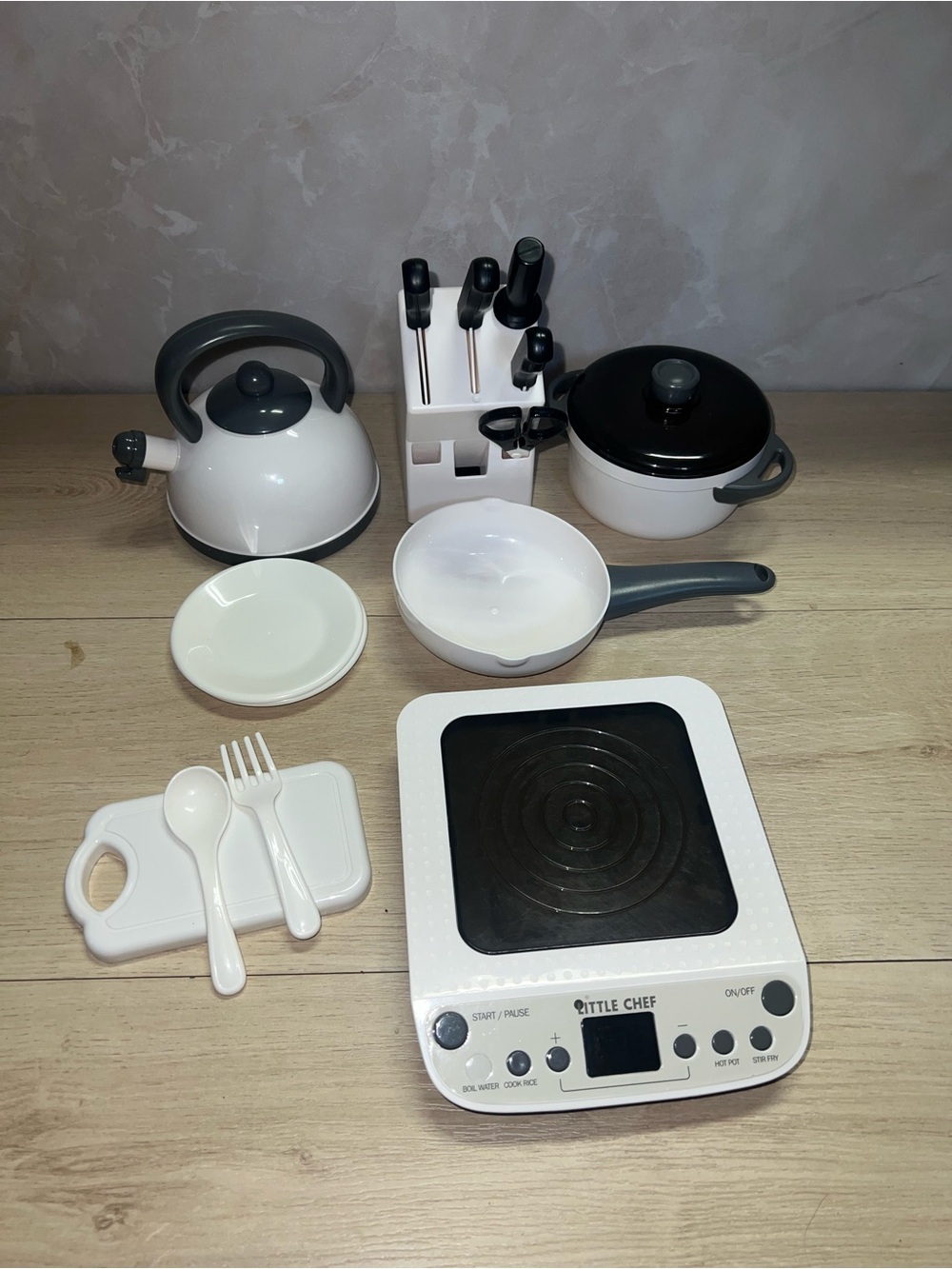 Little Chef Toy Cookware Set in White & Gray
